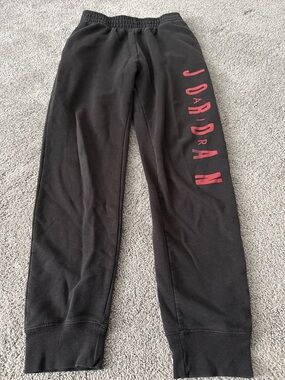 Boy’s Jordan Sweats!
